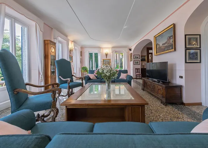 Menaggio אקסריה